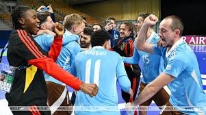 短筹码（10BB）生存法则：Push／Fold 图表实战指南。（10BB短码生存策略：Push／Fold图表实战指南）